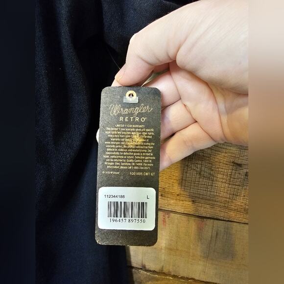 Wrangler Retro Women's Charcoal Colored Graphic Saddle Shirt Size L NWT - Picture 9 of 13